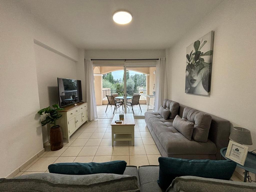 Cozy Apartment In Paphos Beautiful Complex Zewnętrze zdjęcie