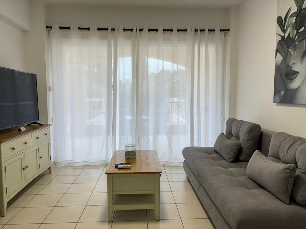 Cozy Apartment In Paphos Beautiful Complex Zewnętrze zdjęcie