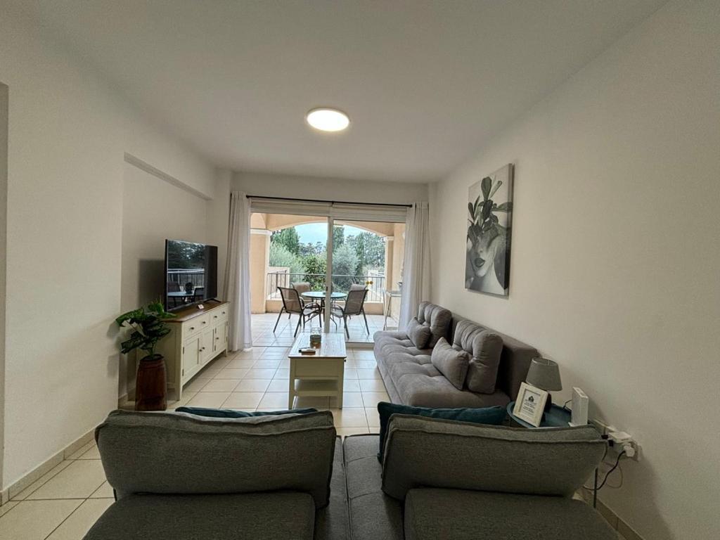 Cozy Apartment In Paphos Beautiful Complex Zewnętrze zdjęcie